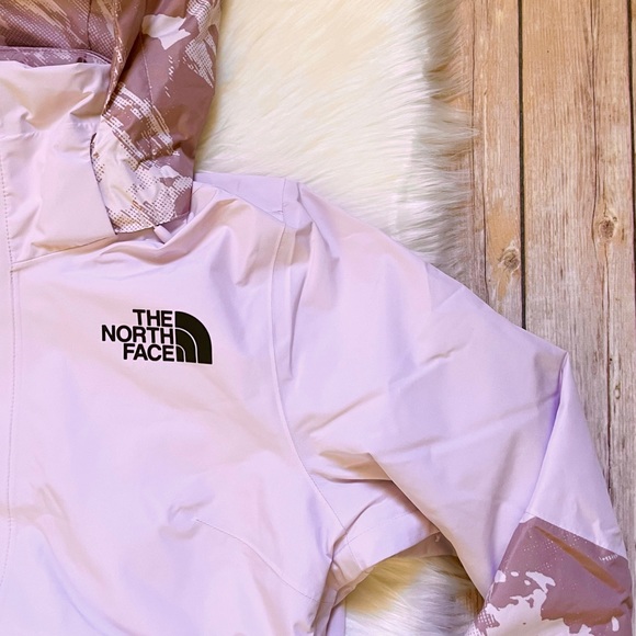 The North Face Women’s Garner TriClimate 3 In 1 Jacket - Picture 3 of 14